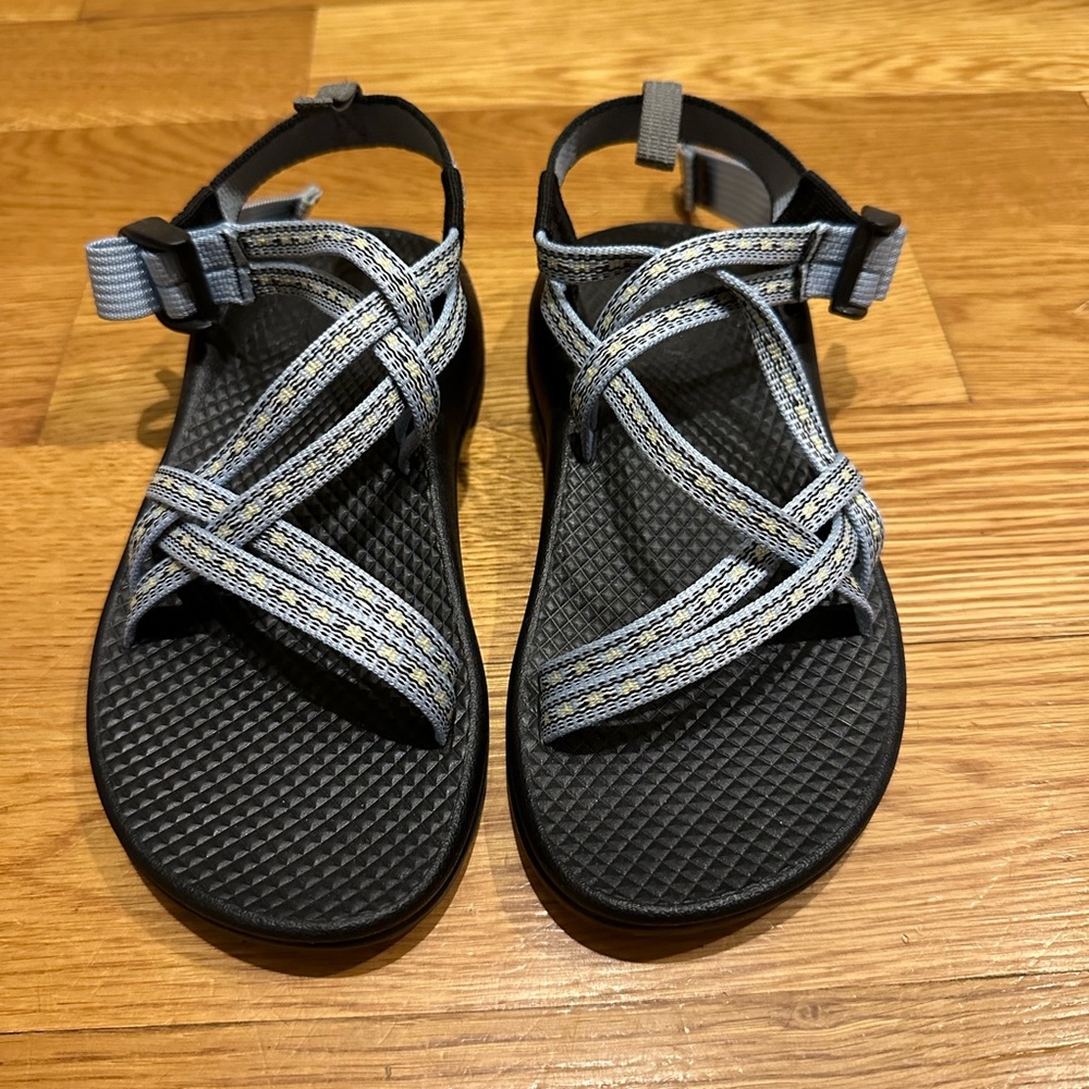 Chaco kids size 2 sandals
